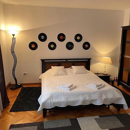 Crisan 40 Casa Muntean 100Mp 3Camere 3Paturi 1 Canapea 2 Dormitoare Parcare 蒂米什瓦拉 外观 照片