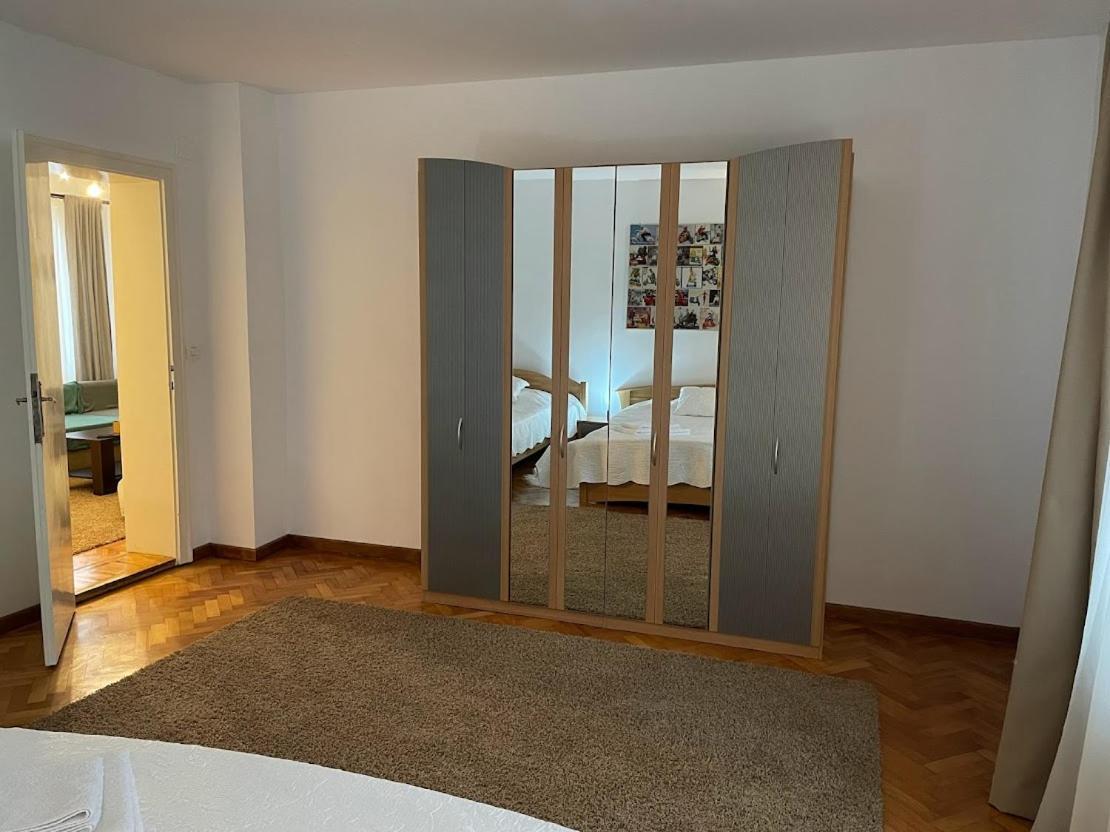 Crisan 40 Casa Muntean 100Mp 3Camere 3Paturi 1 Canapea 2 Dormitoare Parcare 蒂米什瓦拉 外观 照片